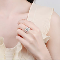 Boutiques 1ct Princess Cut Moissanite Rings Premium Design